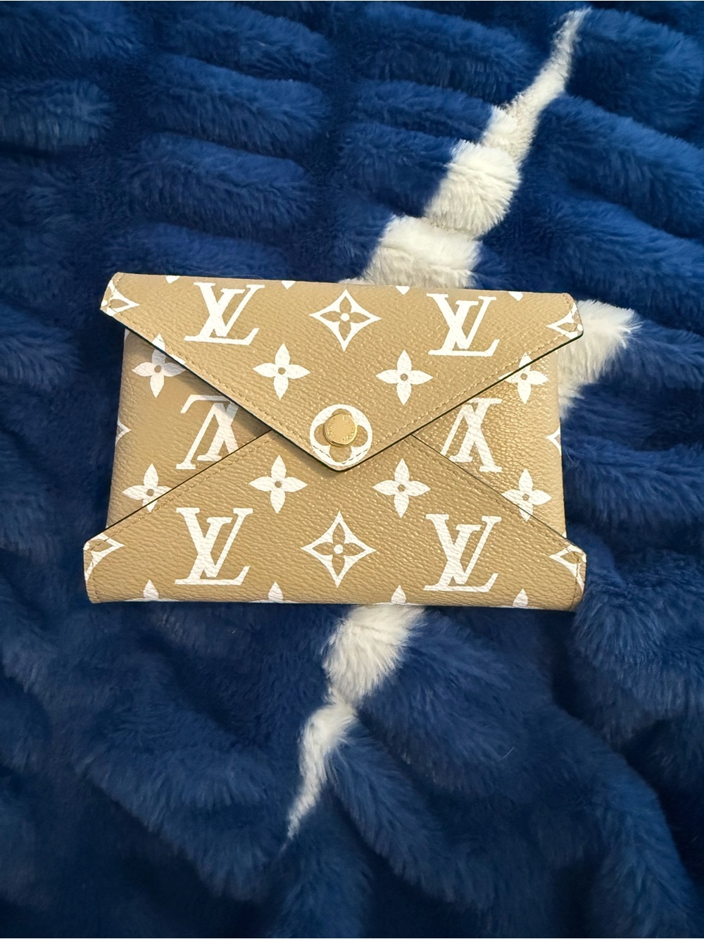 Louis Vuitton Beige Monogram Envelope Wallet with White LV Print
